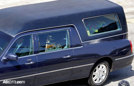 michael_jackson_memorial001