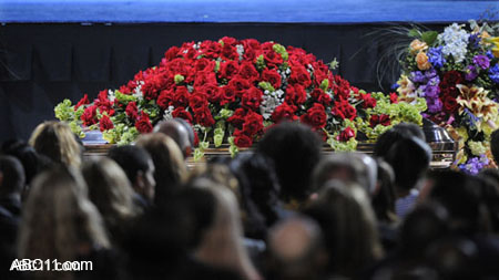 michael_jackson_memorial039