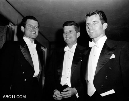Life_of_Ted_Kennedy_Pictures_003