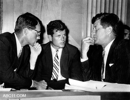 Life_of_Ted_Kennedy_Pictures_005