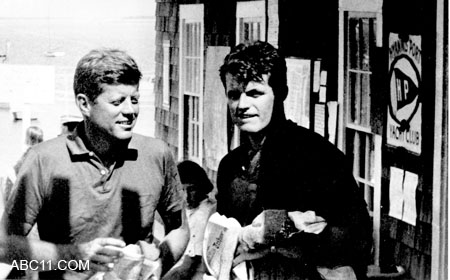 Life_of_Ted_Kennedy_Pictures_006