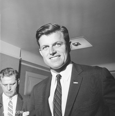 Life_of_Ted_Kennedy_Pictures_010