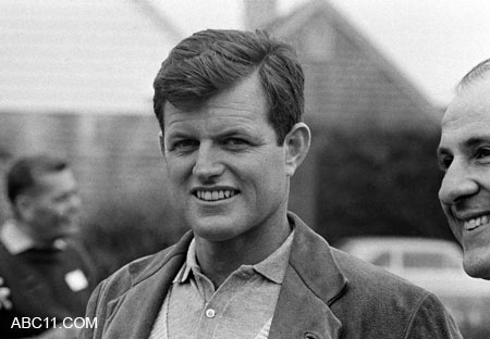 Life_of_Ted_Kennedy_Pictures_024