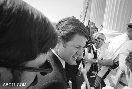 Life_of_Ted_Kennedy_Pictures_035