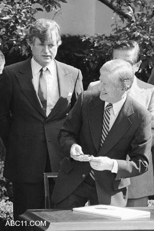 Life_of_Ted_Kennedy_Pictures_040