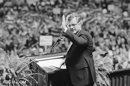Life_of_Ted_Kennedy_Pictures_041