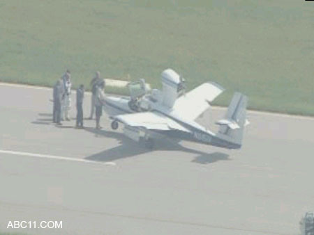 Emergency_Landing_RDU_013