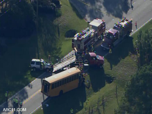 school_bus_crash_001