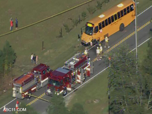 school_bus_crash_013