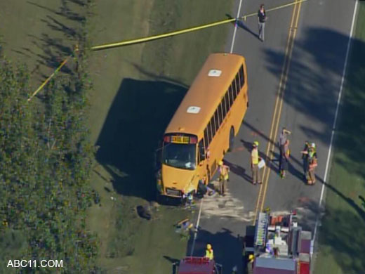 school_bus_crash_022