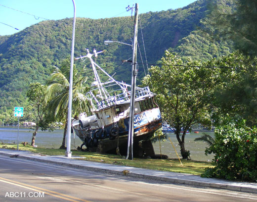 tsunami_samoa_000